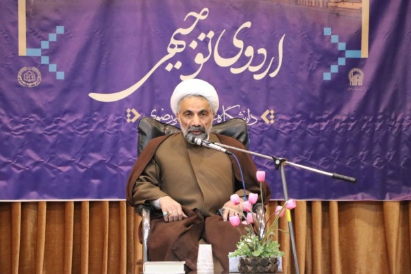 لازمه سربازی امام زمان(عج)کسب علم و فضائل و دوری از رذائل است